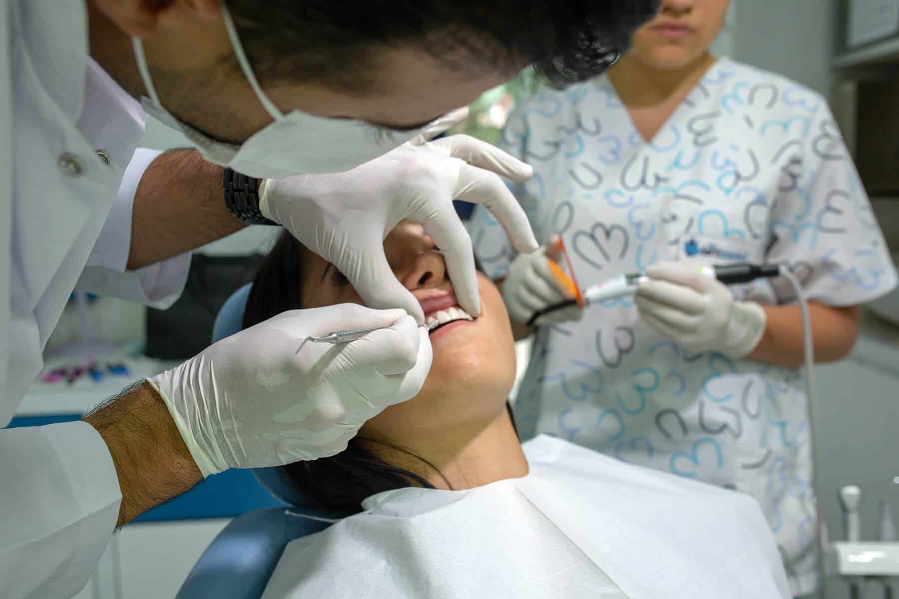 Teeth Whitening in Turkey Estenbul Health